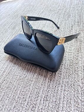 🕶️ balenciaga black frame cat eye sunglasses — BBO132S 🕶️